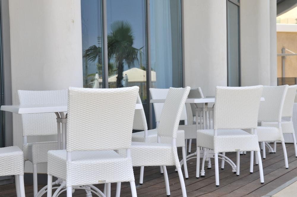 Play Hatzuk Beach Tel Aviv-Jaffa Exterior foto
