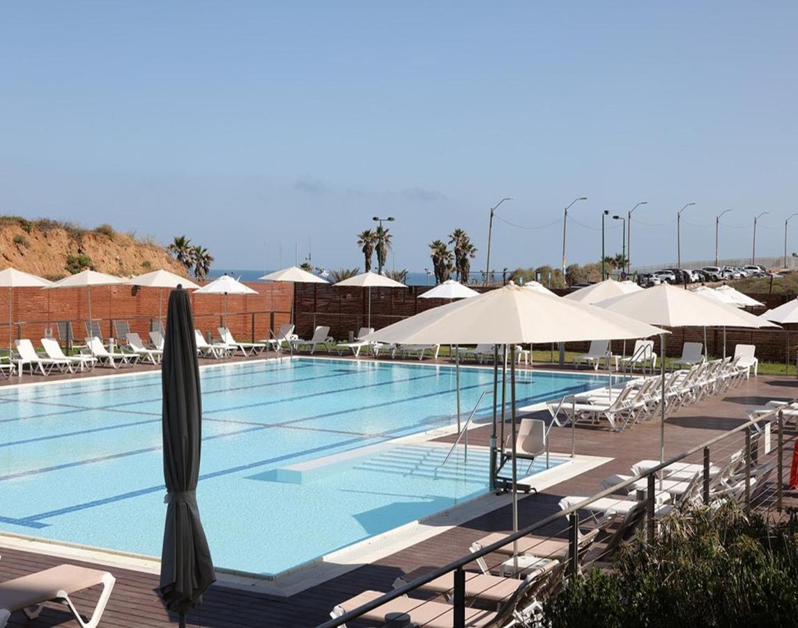 Play Hatzuk Beach Tel Aviv-Jaffa Exterior foto